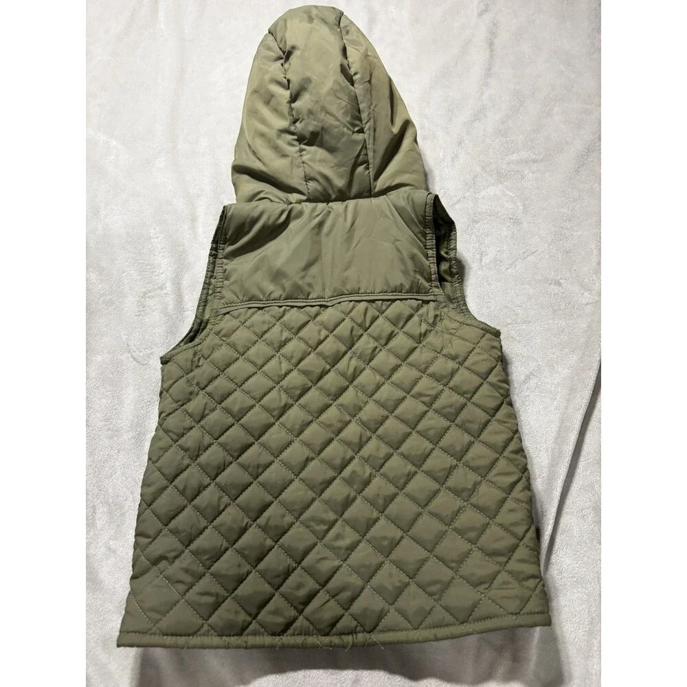 Aspen Quilted Hooded Vest Pom Pom Accents Sherpa Lined Green 3T Fuzzy Zip Up